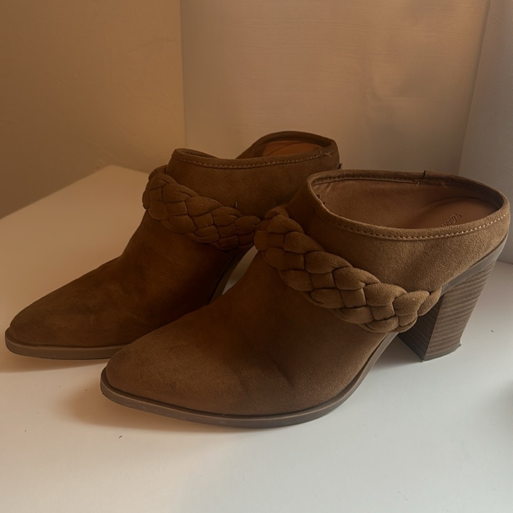 Universal Threads Mules - image 1